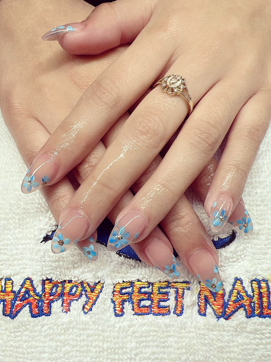 HAPPY FEET NAILS & SPA 3